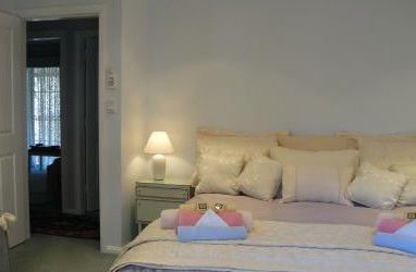 Abby Lodge - Surfers Gold Coast 5