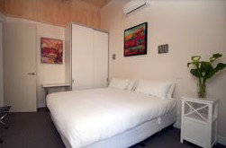A Colourcity Apartments - Surfers Gold Coast 3