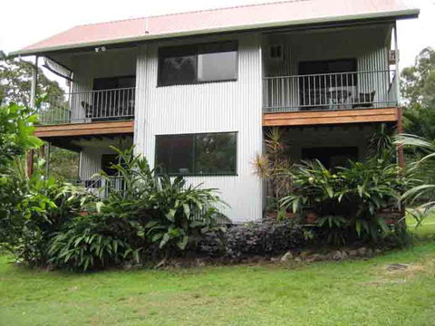 Byfield Creek Lodge - Surfers Gold Coast 1
