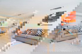 Akama Resort - Surfers Gold Coast 1