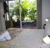 Alexander Lakeside Bed and Breakfast - Surfers Gold Coast