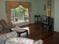 Chamomile Bed And Breakfast - Surfers Gold Coast 2