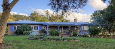 James Farmhouse And Rose Cottage - Surfers Gold Coast 1