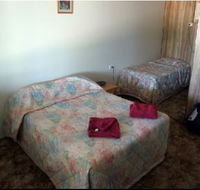 Entrikens Pioneer Motel - Surfers Gold Coast