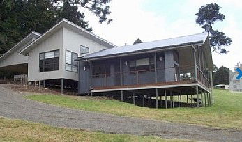 Bunderra - Holiday Home - Surfers Gold Coast 2