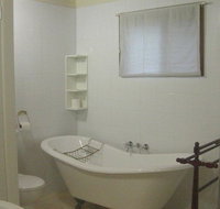 Cosy Cottage - Holiday Home - Surfers Gold Coast