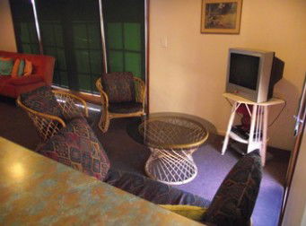 Eagles Rest - Holiday Home - Surfers Gold Coast 2