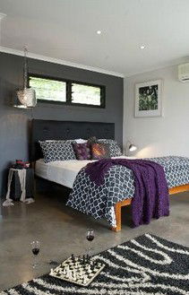 Deshons Retreat - Surfers Gold Coast 3