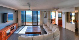 Columbia Beachfront Apartments - Surfers Gold Coast 4