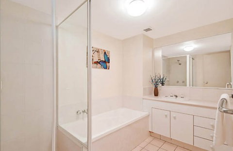 Champelli Palms Luxury Apartments - Surfers Gold Coast 1