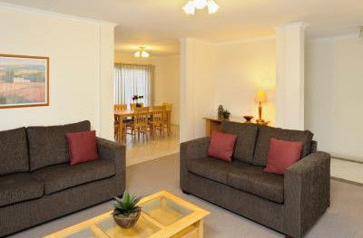 Apartments @ Forest Hill - Surfers Gold Coast 0