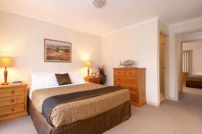 Apartments @ Forest Hill - Surfers Gold Coast 2