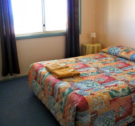 Bay Lodge Economy Beachfront - Surfers Gold Coast 4