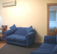 Hampton Court Apartments - Surfers Gold Coast