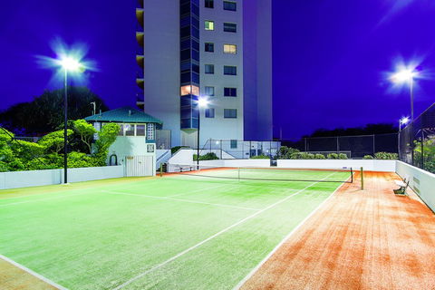 Waterford Apartments On Main Beach - Surfers Gold Coast 5