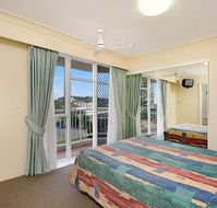 Beachcomber International Resort - Surfers Gold Coast
