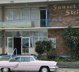Sunset Strip Budget Resort - Surfers Gold Coast 1