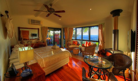 At Remingtons B & B - Surfers Gold Coast 6