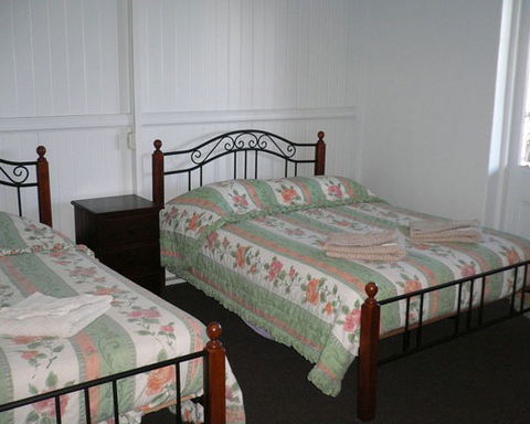 Carrollee Hotel - Surfers Gold Coast 0