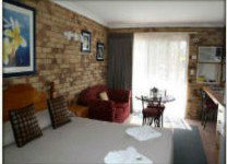 Beachmere Palms Motel - Surfers Gold Coast 2
