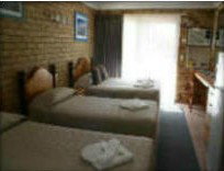 Beachmere Palms Motel - Surfers Gold Coast 3