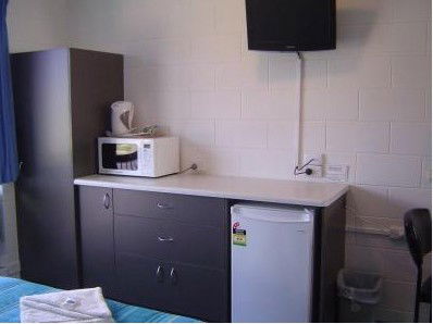 Cedar Lodge Motel - Surfers Gold Coast 5