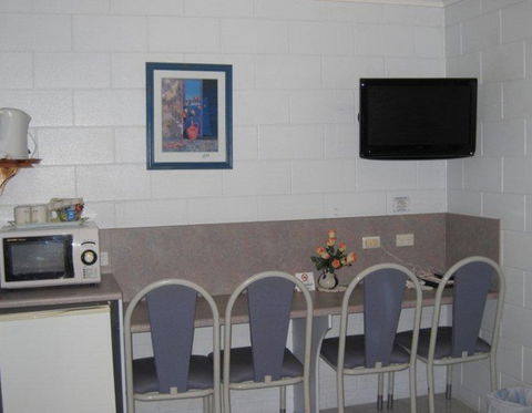 Country Road Motel - Surfers Gold Coast 4
