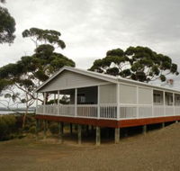 Oyster Bay Retreat - Surfers Gold Coast