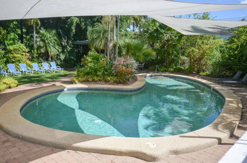 Roydon Beachfront Holiday Apartments - Surfers Gold Coast 6