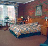 Sovereign Park Motor Inn - Surfers Gold Coast
