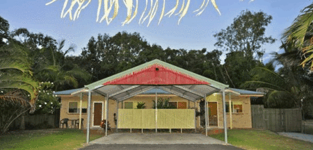 Agnes Palms Beachside Apartments - Surfers Gold Coast