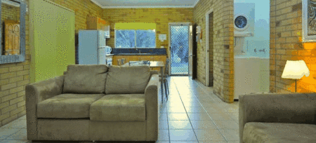 Agnes Palms Beachside Apartments - Surfers Gold Coast 1