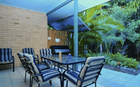 Agnes Palms Beachside Apartments - Surfers Gold Coast 2