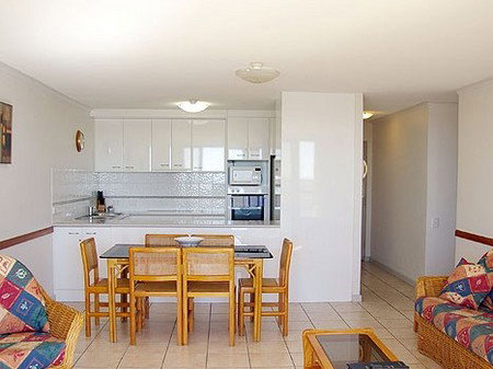Trafalgar Towers - Surfers Gold Coast 3