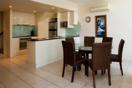 A Tropical Nite - Surfers Gold Coast 2