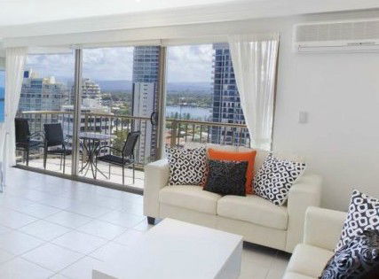 De Ville Apartments - Surfers Gold Coast 4
