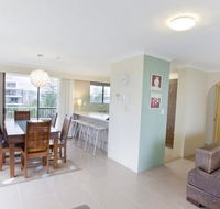 Capricornia Apartments - Surfers Gold Coast