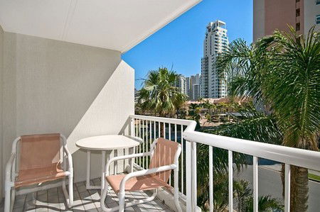 Chidori Court - Surfers Gold Coast 1