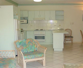 Koala Court Holiday Apartments - Surfers Gold Coast 2