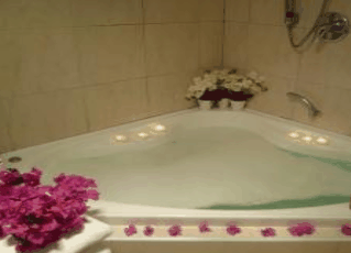 Swan Valley Oasis Resort - Surfers Gold Coast