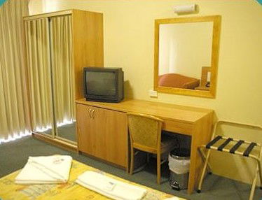 Rest Easy Motel - Surfers Gold Coast 0