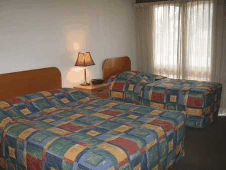 Econo Lodge Hacienda Motel - Surfers Gold Coast 3