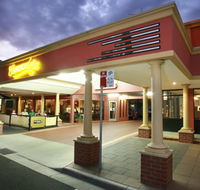 The Commodore Motor Inn - Surfers Gold Coast
