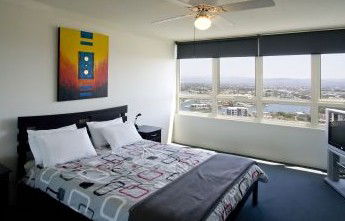 Condor Ocean View Apartments - Surfers Gold Coast 1