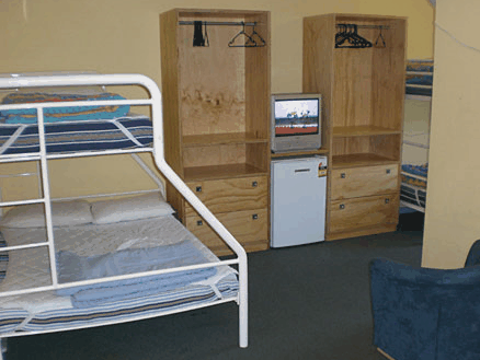 Cronulla Beach Yha - Surfers Gold Coast 1