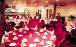 Regal Park Motor Inn - Surfers Gold Coast 3