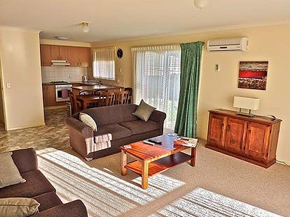 Southern Right Motor Inn - Surfers Gold Coast 3