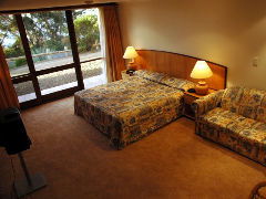 Kangaroo Island Lodge - Surfers Gold Coast 2