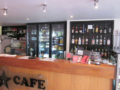 Cosmopolitan Motel And Serviced Apartments - Surfers Gold Coast 5