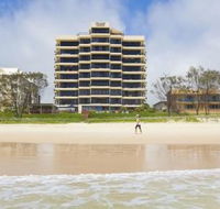 Pelican Sands Beach Resort - Surfers Gold Coast